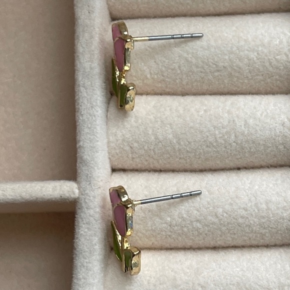 🆕 Tulip with green leaf Metal ear studs - Picture 3 of 5